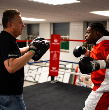stm-gallery-4- Boxing training featuring Vernon Webber in the ring